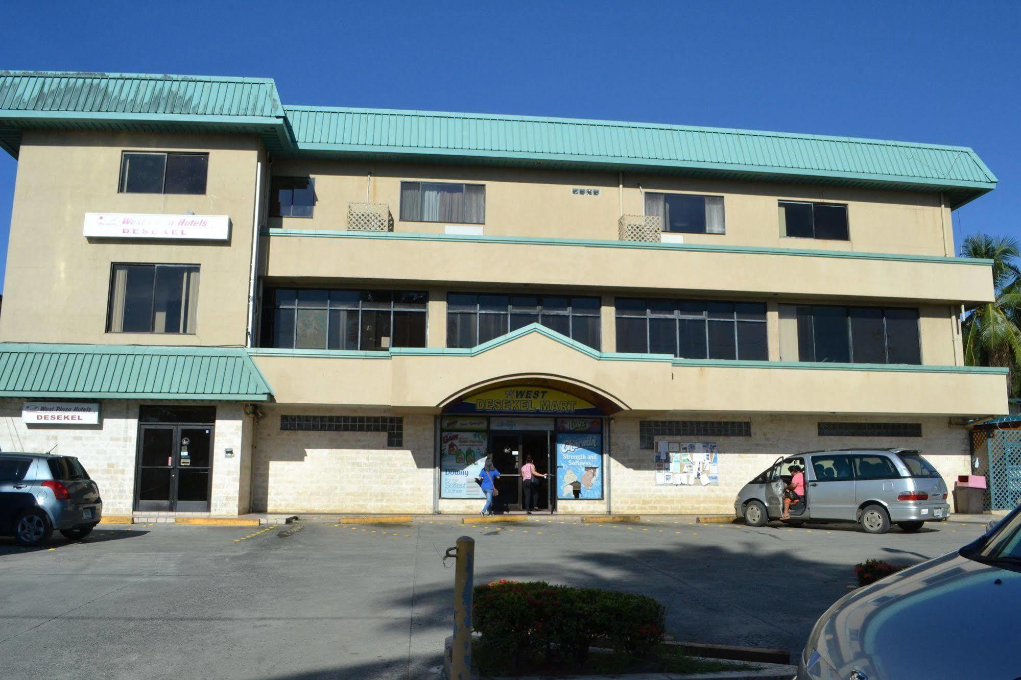 Hotel West Plaza Desekel Koror Exterior foto