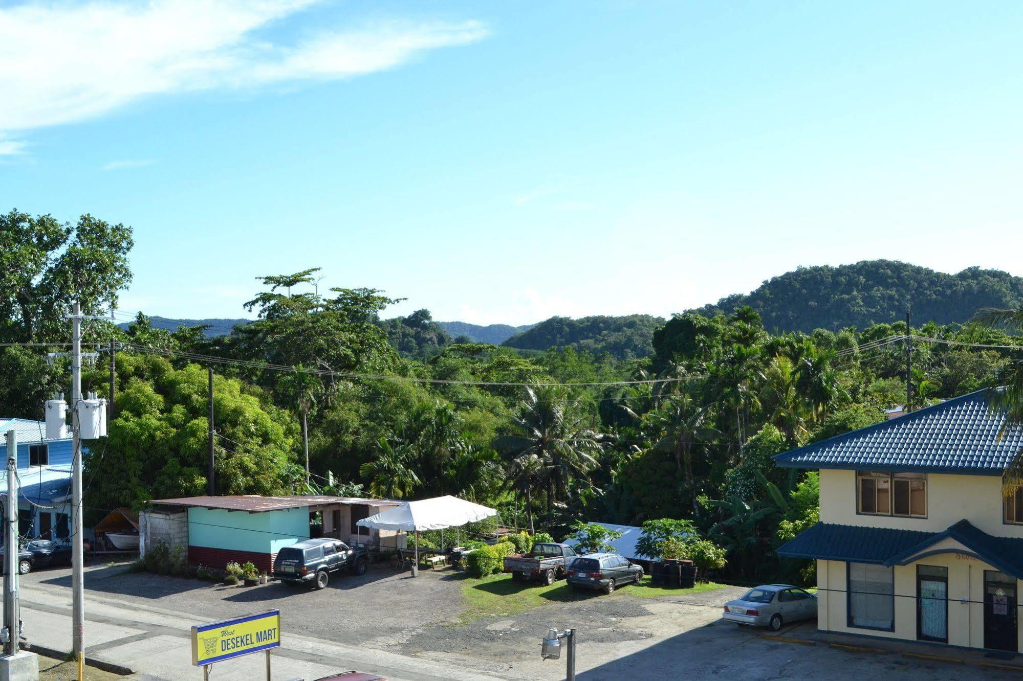 Hotel West Plaza Desekel Koror Exterior foto